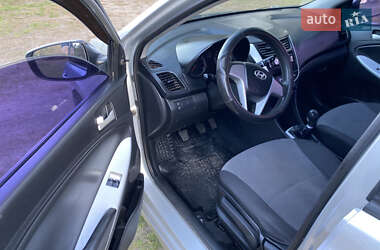 Седан Hyundai Accent 2011 в 