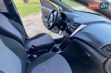 Седан Hyundai Accent 2011 в 