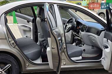 Седан Hyundai Accent 2010 в 