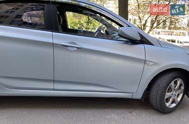 Седан Hyundai Accent 2011 в 
