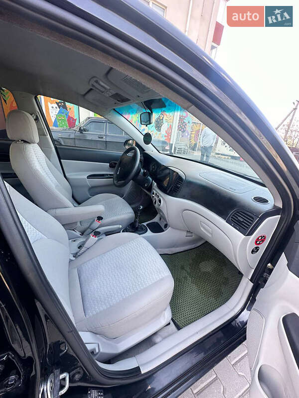 Седан Hyundai Accent 2008 в Одессе