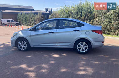 Седан Hyundai Accent 2011 в 