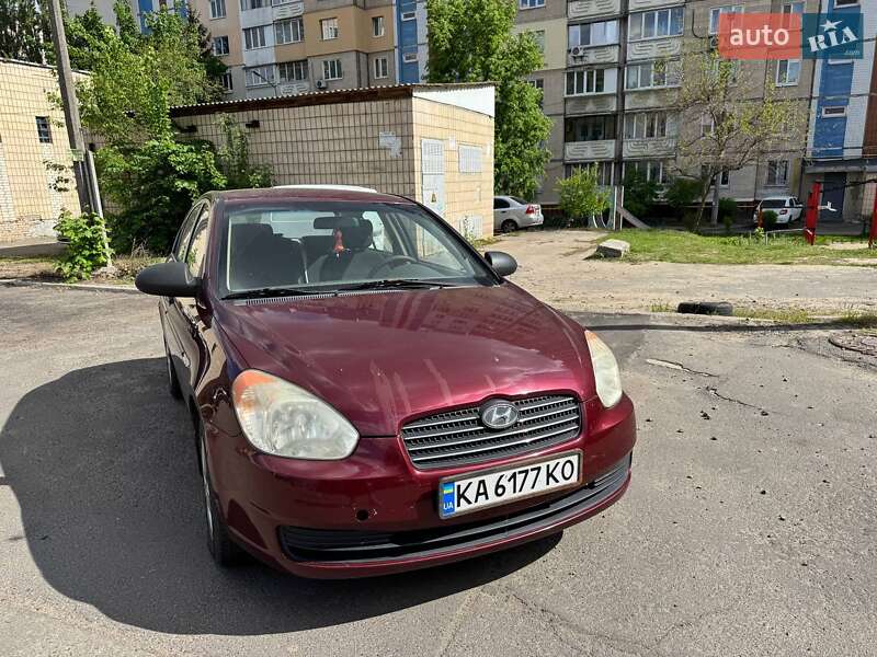 Седан Hyundai Accent 2010 в 