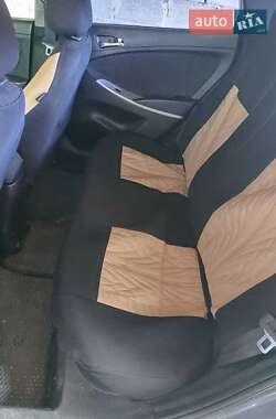 Седан Hyundai Accent 2012 в 