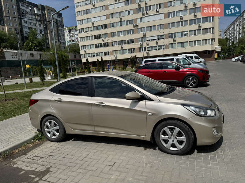 Седан Hyundai Accent 2011 в Одесі