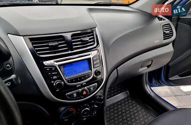 Седан Hyundai Accent 2011 в 