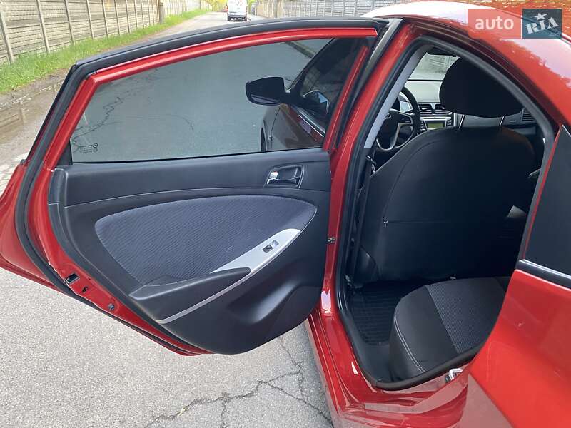 Седан Hyundai Accent 2012 в Виннице