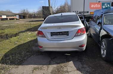 Седан Hyundai Accent 2011 в Лубнах