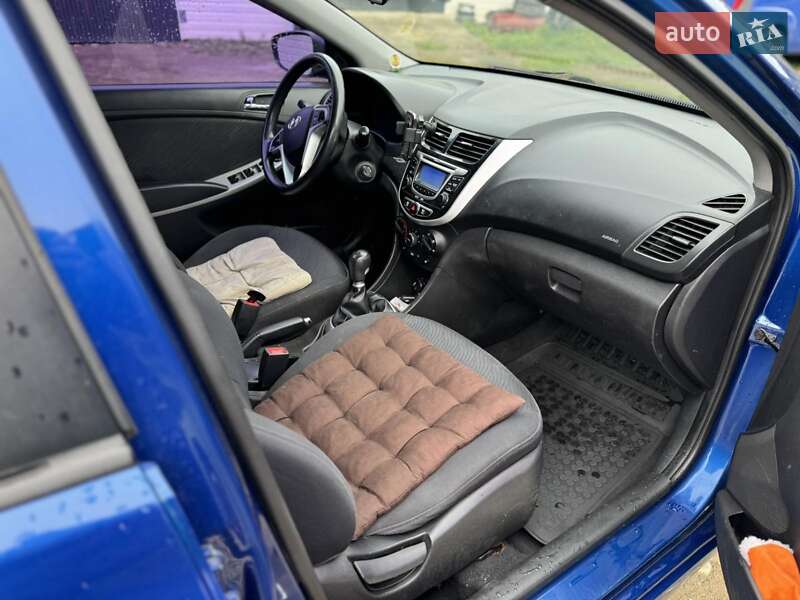 Седан Hyundai Accent 2011 в Косове фото 5 Седан Hyundai Accent 2011 в Косове