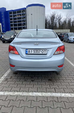 Седан Hyundai Accent 2011 в 
