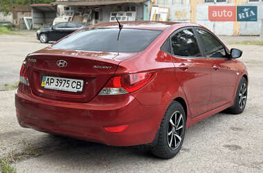 Седан Hyundai Accent 2011 в 