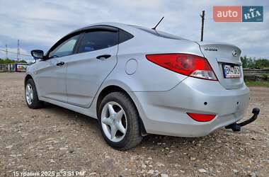 Седан Hyundai Accent 2011 в 