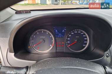 Седан Hyundai Accent 2011 в 
