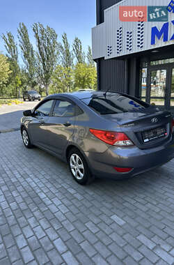 Седан Hyundai Accent 2012 в 