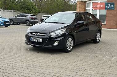 Седан Hyundai Accent 2012 в 