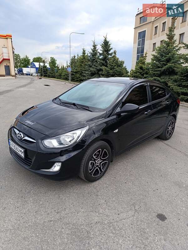 Седан Hyundai Accent 2011 в Харькове