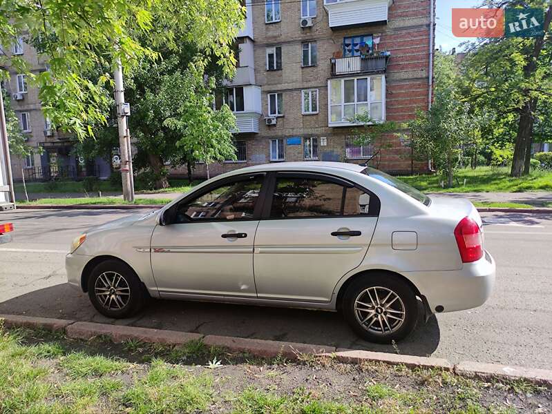 Седан Hyundai Accent 2008 в Киеве