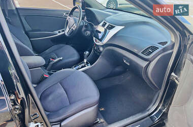 Седан Hyundai Accent 2011 в 