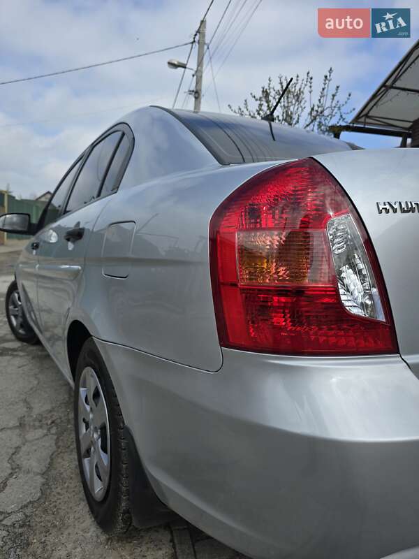 Седан Hyundai Accent 2008 в Запоріжжі