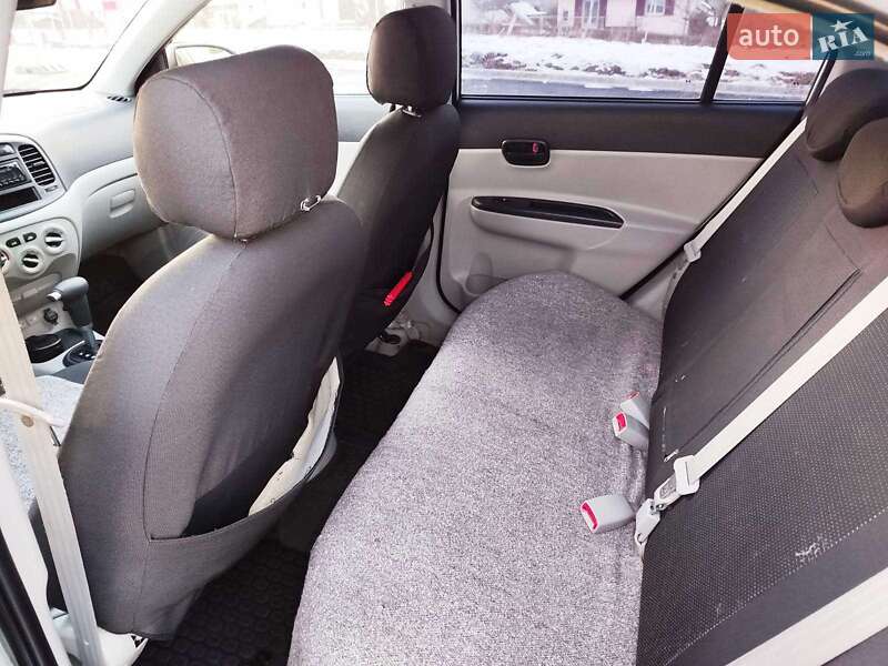 Седан Hyundai Accent 2008 в Києві