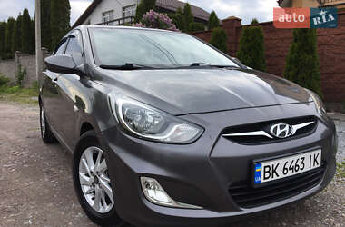 Седан Hyundai Accent 2011 в 