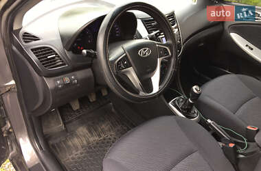 Седан Hyundai Accent 2011 в 