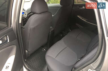 Седан Hyundai Accent 2011 в 