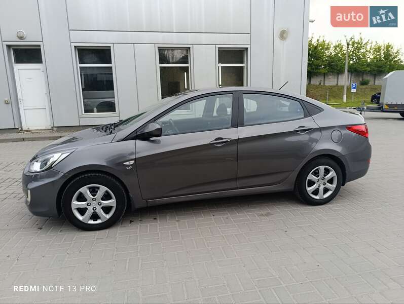 Седан Hyundai Accent 2011 в 