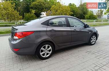 Седан Hyundai Accent 2011 в 