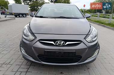 Седан Hyundai Accent 2011 в 