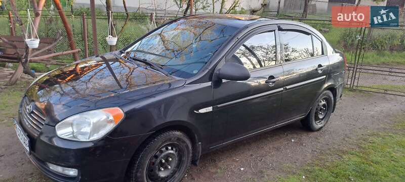 Хэтчбек Hyundai Accent 2008 в Ужгороде фото 6 Хэтчбек Hyundai Accent 2008 в Ужгороде