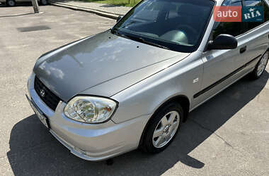 Лифтбек Hyundai Accent 2005 в 