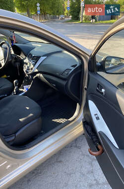 Седан Hyundai Accent 2011 в 