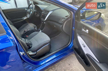 Седан Hyundai Accent 2011 в 
