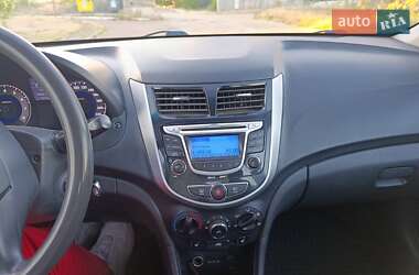 Седан Hyundai Accent 2011 в 