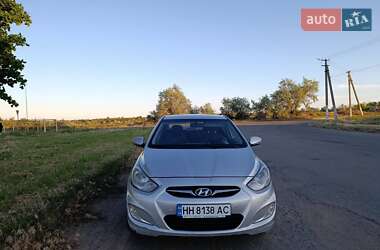 Седан Hyundai Accent 2011 в 