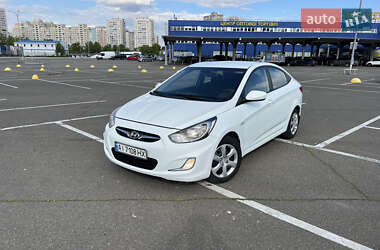 Седан Hyundai Accent 2011 в Киеве
