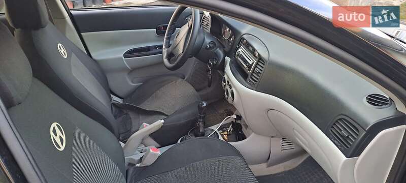 Хэтчбек Hyundai Accent 2008 в Ужгороде фото 11 Хэтчбек Hyundai Accent 2008 в Ужгороде