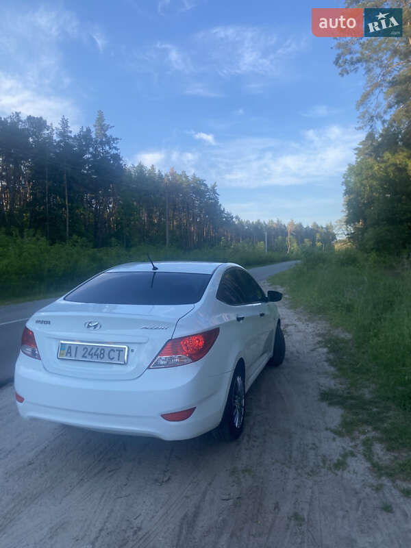 Седан Hyundai Accent 2011 в Киеве