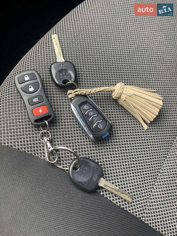 Седан Hyundai Accent 2011 в Киеве