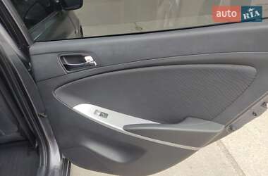 Седан Hyundai Accent 2013 в 