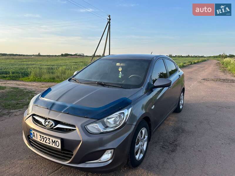 Седан Hyundai Accent 2011 в Києві
