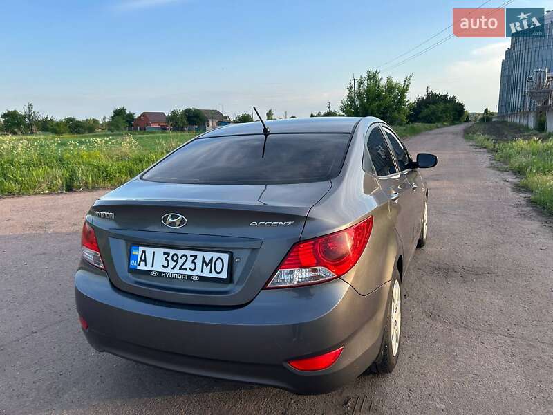 Седан Hyundai Accent 2011 в Києві
