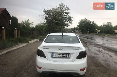 Седан Hyundai Accent 2013 в 