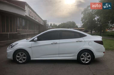 Седан Hyundai Accent 2013 в 