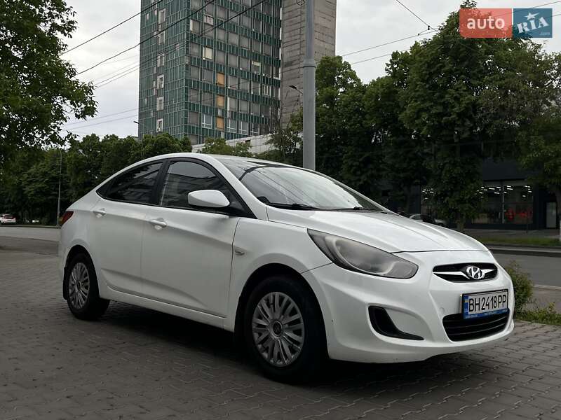 Седан Hyundai Accent 2011 в Одесі