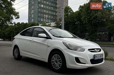 Седан Hyundai Accent 2011 в 