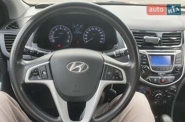 Седан Hyundai Accent 2011 в 