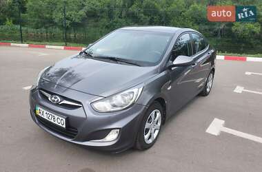 Седан Hyundai Accent 2011 в 