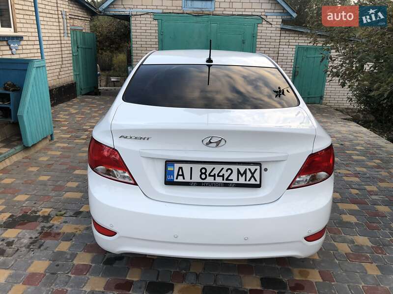 Седан Hyundai Accent 2016 в Гайсине